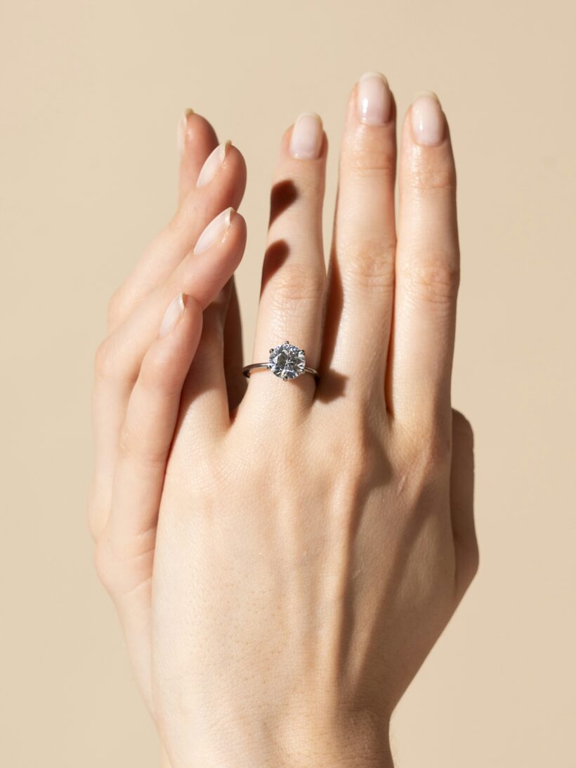 Anillo de compromiso Eonian con diamante, corte 4